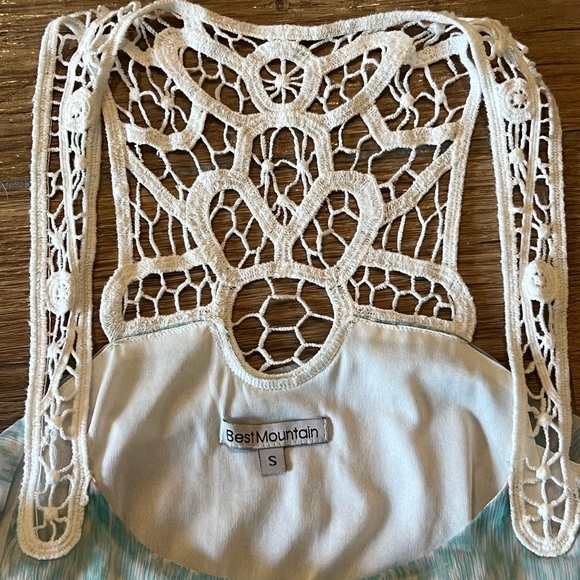 Best Mountain Blue and White Dress - Picture 3 of 5